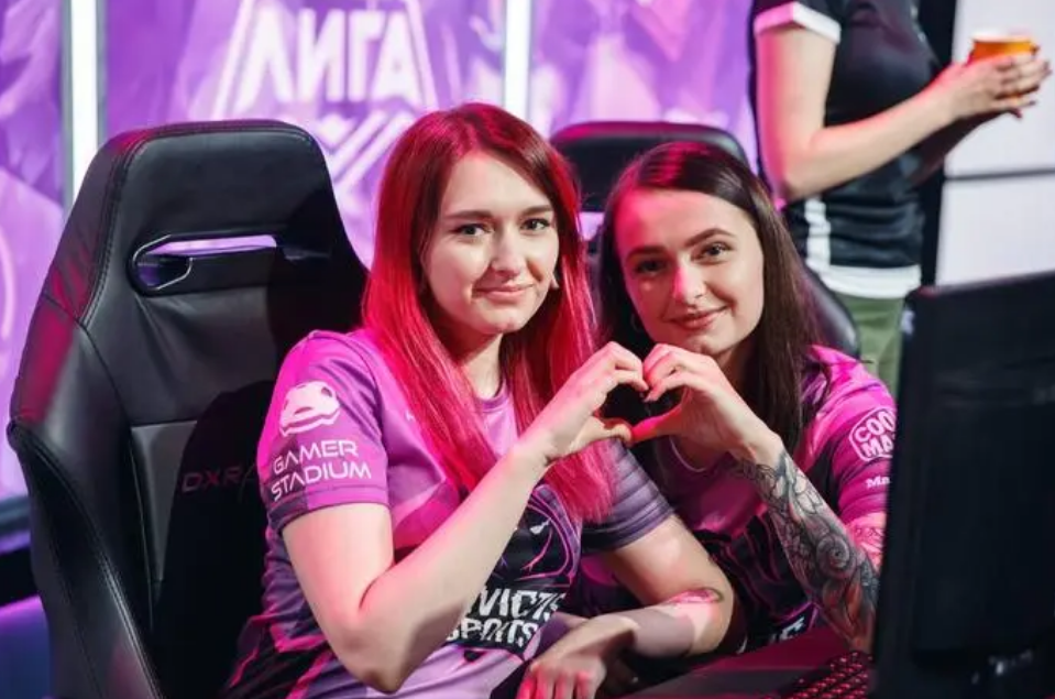 全国游泳冠军赛：孙杨潘展乐世纪对决，隔空PK孙杨略胜一筹